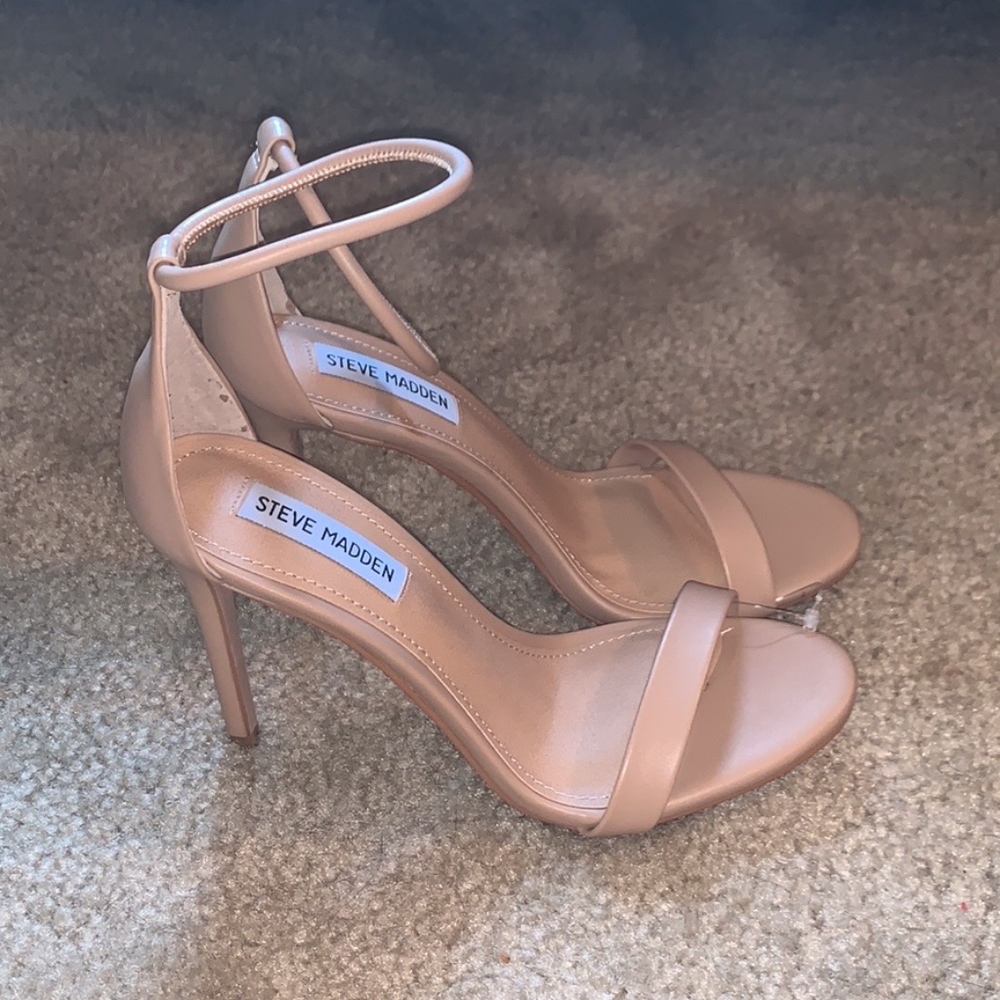 NWOT Steve Madden Nude Heels 🚨only 1 left sz 7.5 - Picture 2 of 2